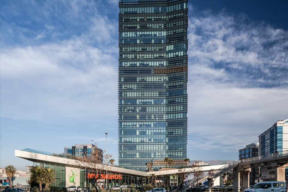 Bayraklı Tower