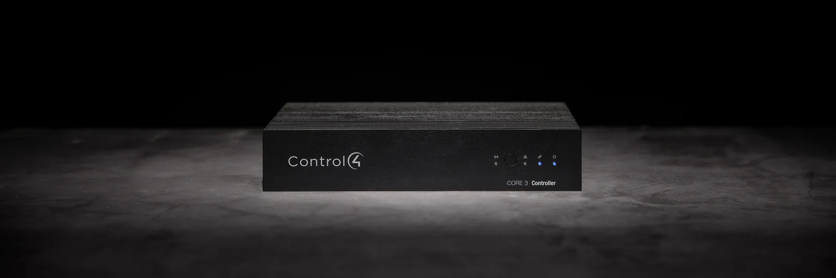 Control4 Core 3 kontrol ünitesi